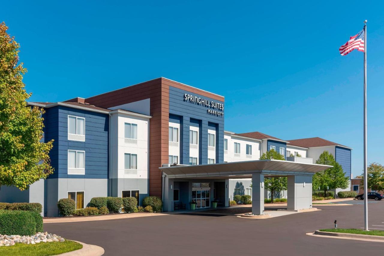 Springhill Suites Grand Rapids North Екстер'єр фото