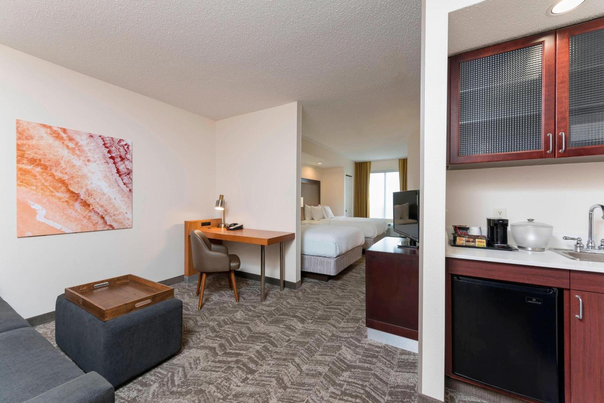 Springhill Suites Grand Rapids North Екстер'єр фото