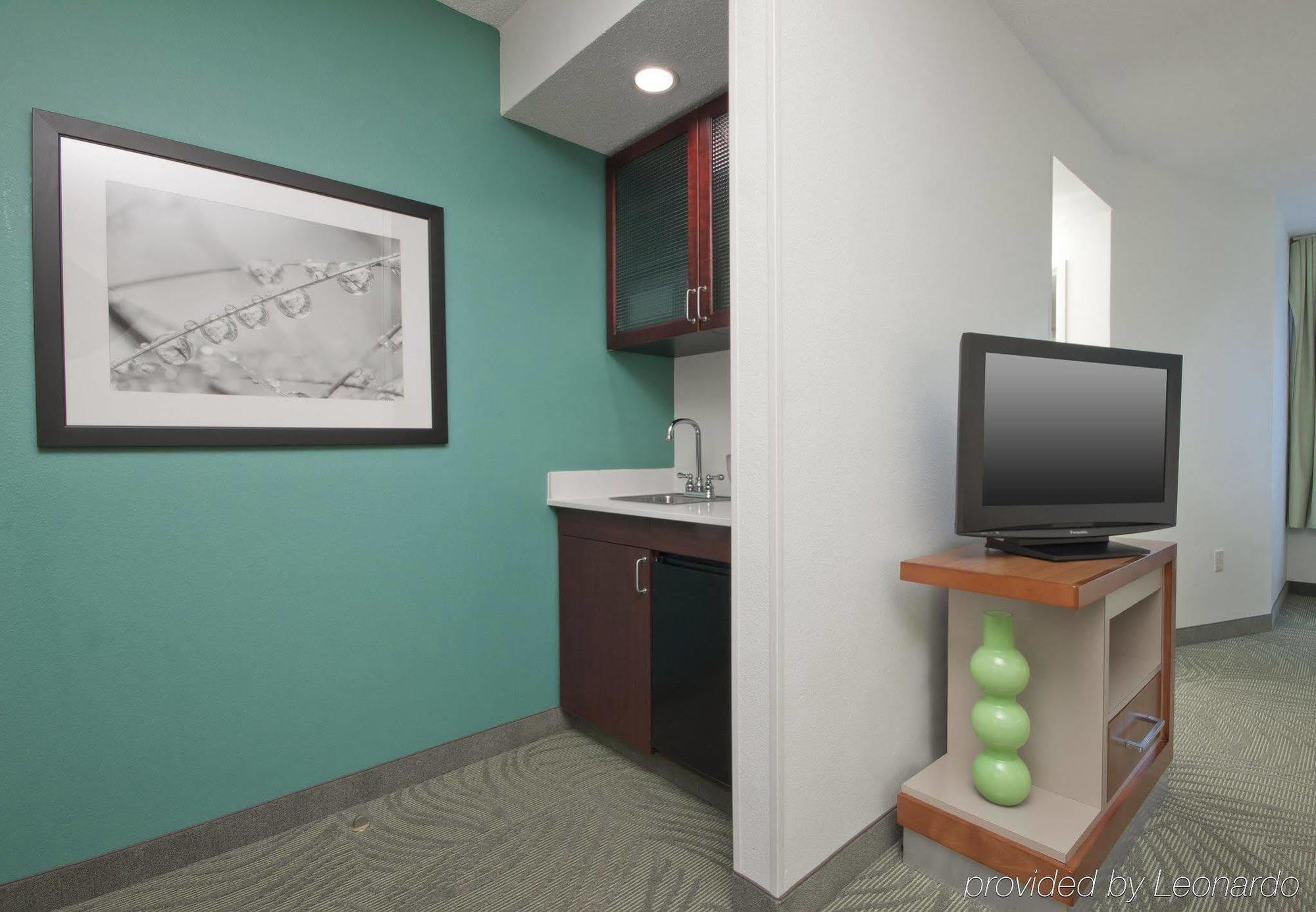 Springhill Suites Grand Rapids North Екстер'єр фото