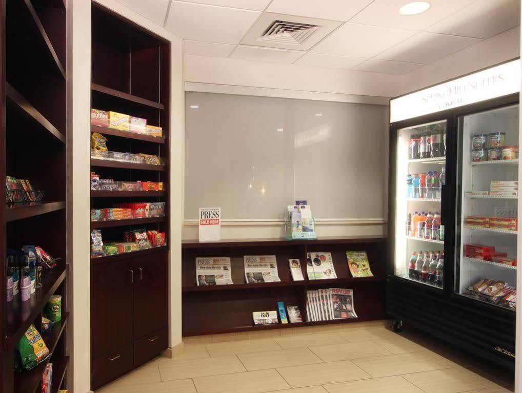 Springhill Suites Grand Rapids North Екстер'єр фото
