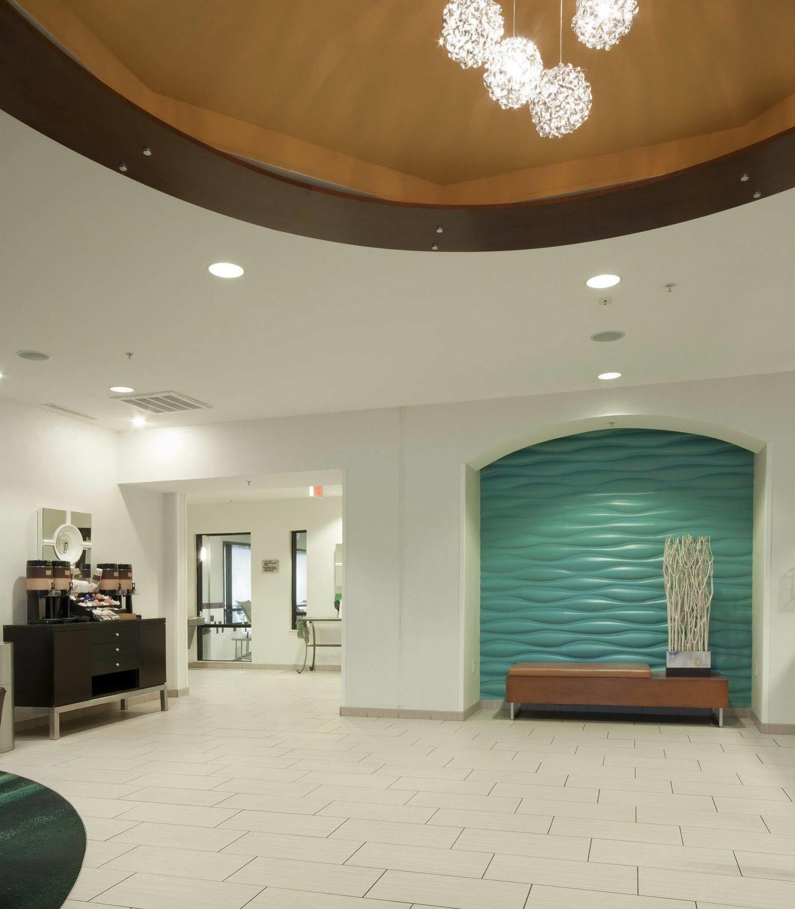 Springhill Suites Grand Rapids North Екстер'єр фото